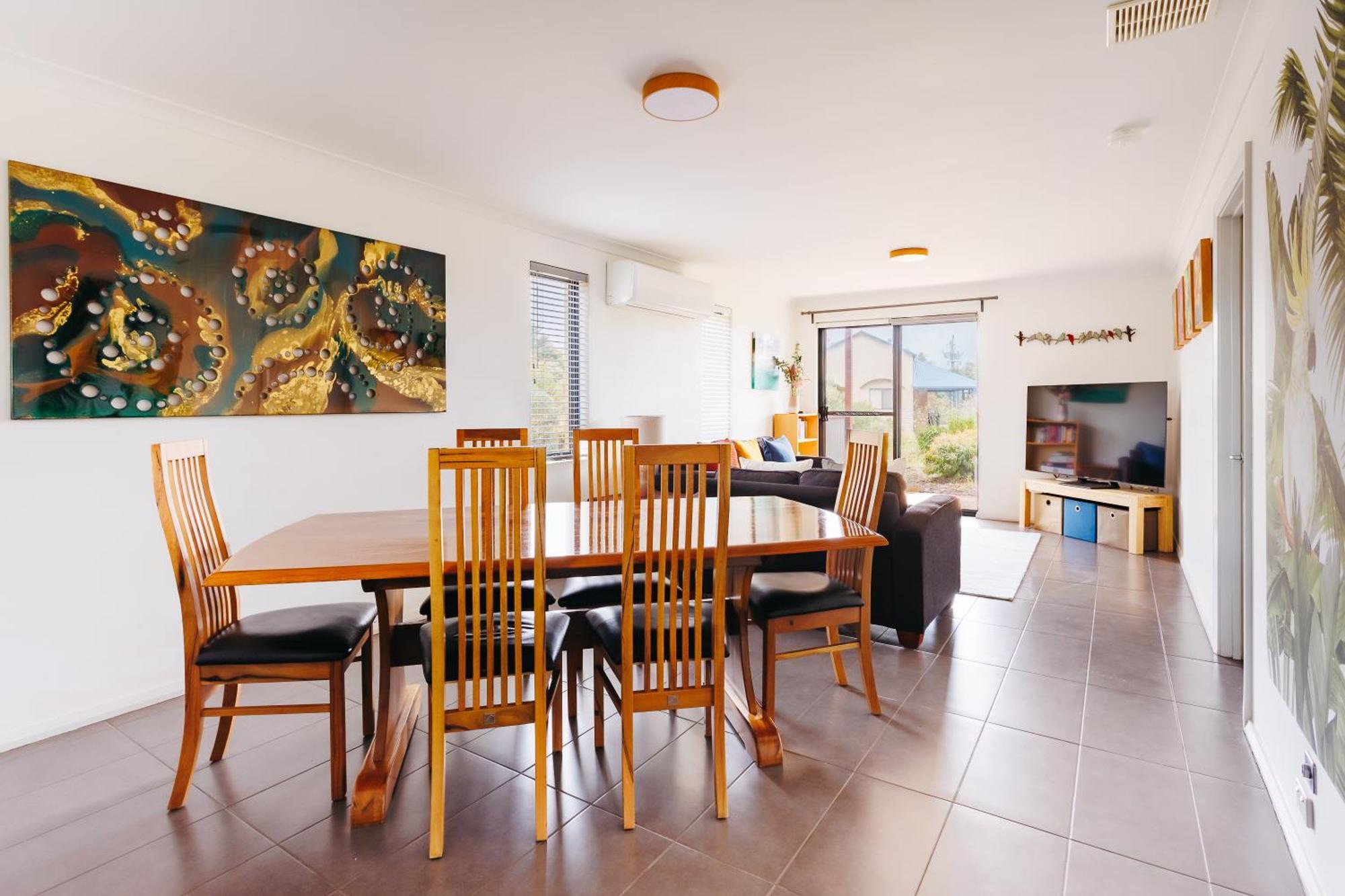 Cosy Corner By The Bnb Collection Albany Bagian luar foto