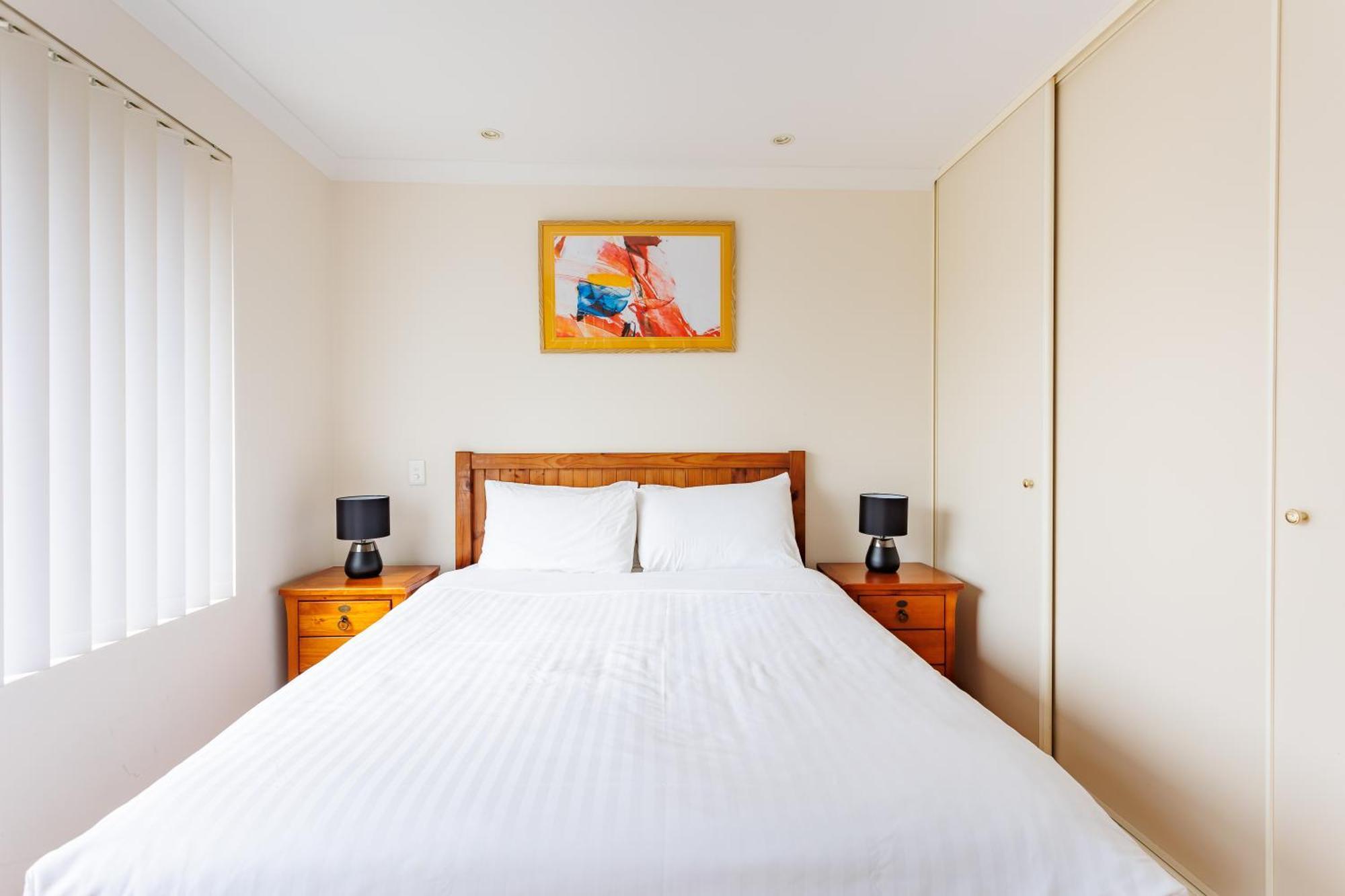 Cosy Corner By The Bnb Collection Albany Bagian luar foto